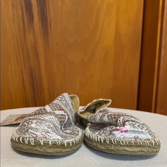 Muk Luks Silver Pink Tribal Print Espadrilles Slip-On Shoes Vacation Casual Boho - Picture 4 of 11